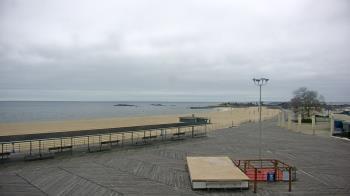 Weather camera view of Ocean Beach Park.