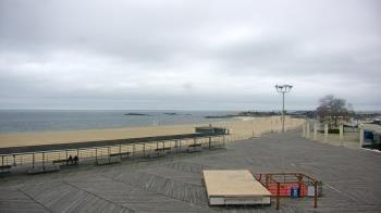 Weather camera view of Ocean Beach Park.