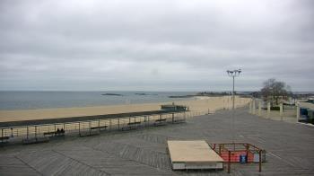 Weather camera view of Ocean Beach Park.
