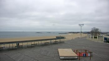 Weather camera view of Ocean Beach Park.