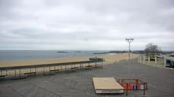 Weather camera view of Ocean Beach Park.