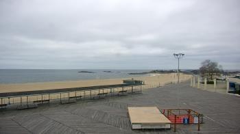 Weather camera view of Ocean Beach Park.