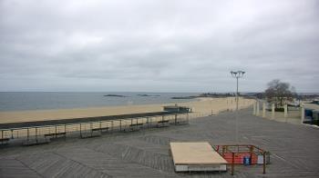 Weather camera view of Ocean Beach Park.
