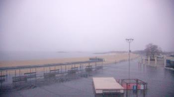 Weather camera view of Ocean Beach Park.