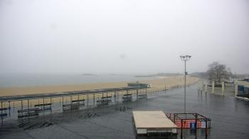 Weather camera view of Ocean Beach Park.