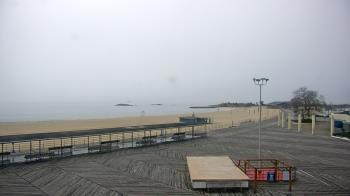 Weather camera view of Ocean Beach Park.