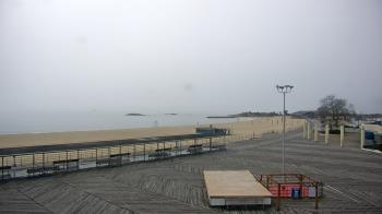 Weather camera view of Ocean Beach Park.