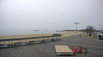 Weather camera view of Ocean Beach Park.