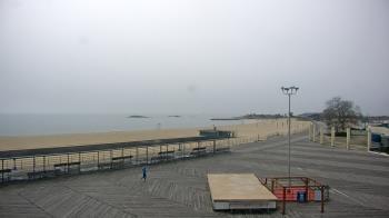 Weather camera view of Ocean Beach Park.