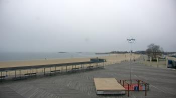 Weather camera view of Ocean Beach Park.