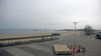 Weather camera view of Ocean Beach Park.