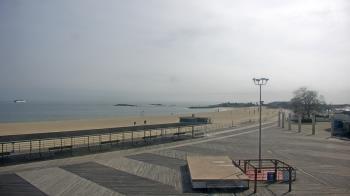 Weather camera view of Ocean Beach Park.