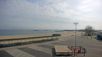 Weather camera view of Ocean Beach Park.