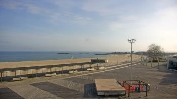 Weather camera view of Ocean Beach Park.