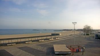 Weather camera view of Ocean Beach Park.