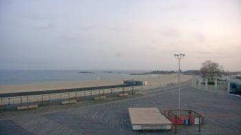 Weather camera view of Ocean Beach Park.
