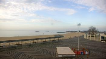 Weather camera view of Ocean Beach Park.