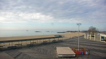 Weather camera view of Ocean Beach Park.