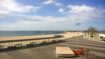 Weather camera view of Ocean Beach Park.