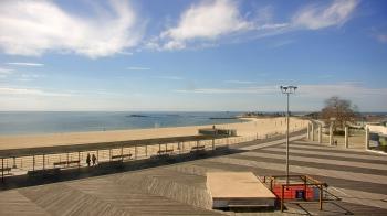 Weather camera view of Ocean Beach Park.