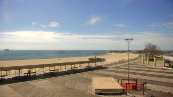 Weather camera view of Ocean Beach Park.