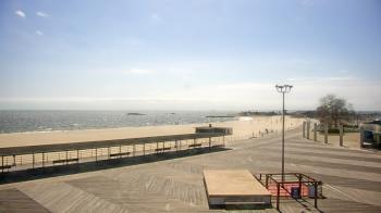 Weather camera view of Ocean Beach Park.
