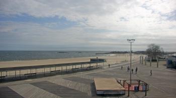 Weather camera view of Ocean Beach Park.