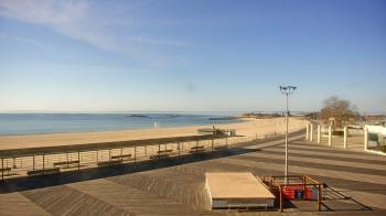 Weather camera view of Ocean Beach Park.