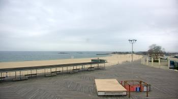 Weather camera view of Ocean Beach Park.