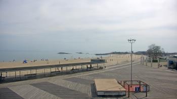 Weather camera view of Ocean Beach Park.