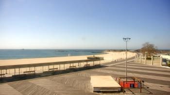 Weather camera view of Ocean Beach Park.