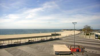 Weather camera view of Ocean Beach Park.