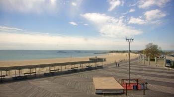 Weather camera view of Ocean Beach Park.