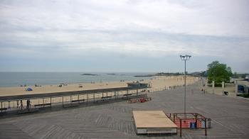 Weather camera view of Ocean Beach Park.