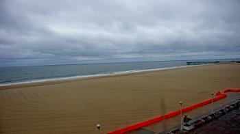 Weather camera view of Plim Plaza Hotel.