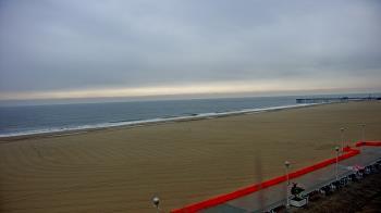 Weather camera view of Plim Plaza Hotel.