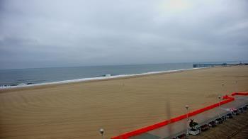 Weather camera view of Plim Plaza Hotel.