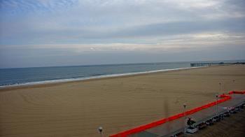 Weather camera view of Plim Plaza Hotel.