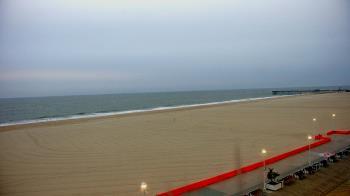 Weather camera view of Plim Plaza Hotel.