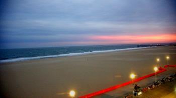 Weather camera view of Plim Plaza Hotel.