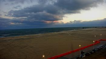 Weather camera view of Plim Plaza Hotel.