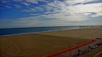Weather camera view of Plim Plaza Hotel.