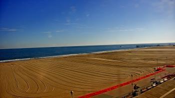 Weather camera view of Plim Plaza Hotel.