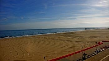 Weather camera view of Plim Plaza Hotel.