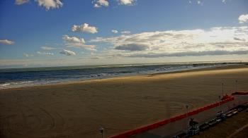 Weather camera view of Plim Plaza Hotel.