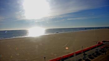 Weather camera view of Plim Plaza Hotel.