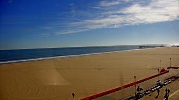 Weather camera view of Plim Plaza Hotel.