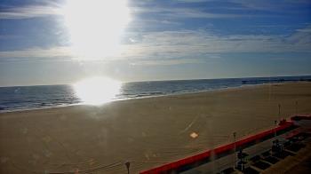 Weather camera view of Plim Plaza Hotel.