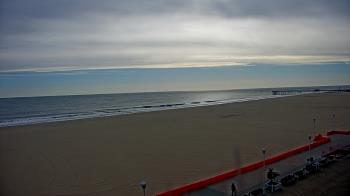 Weather camera view of Plim Plaza Hotel.