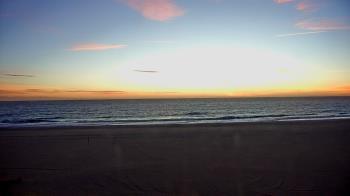 Weather camera view of Plim Plaza Hotel.